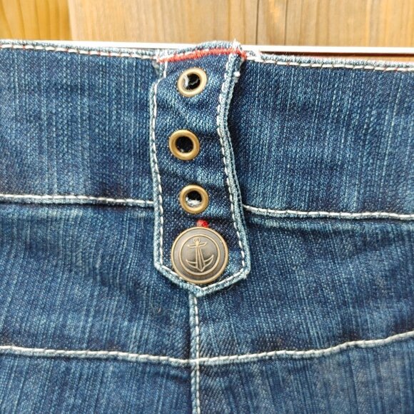 G Denim Nautical Capris Anchor Button Hardware and Striped Piping Size 9 - Picture 5 of 7